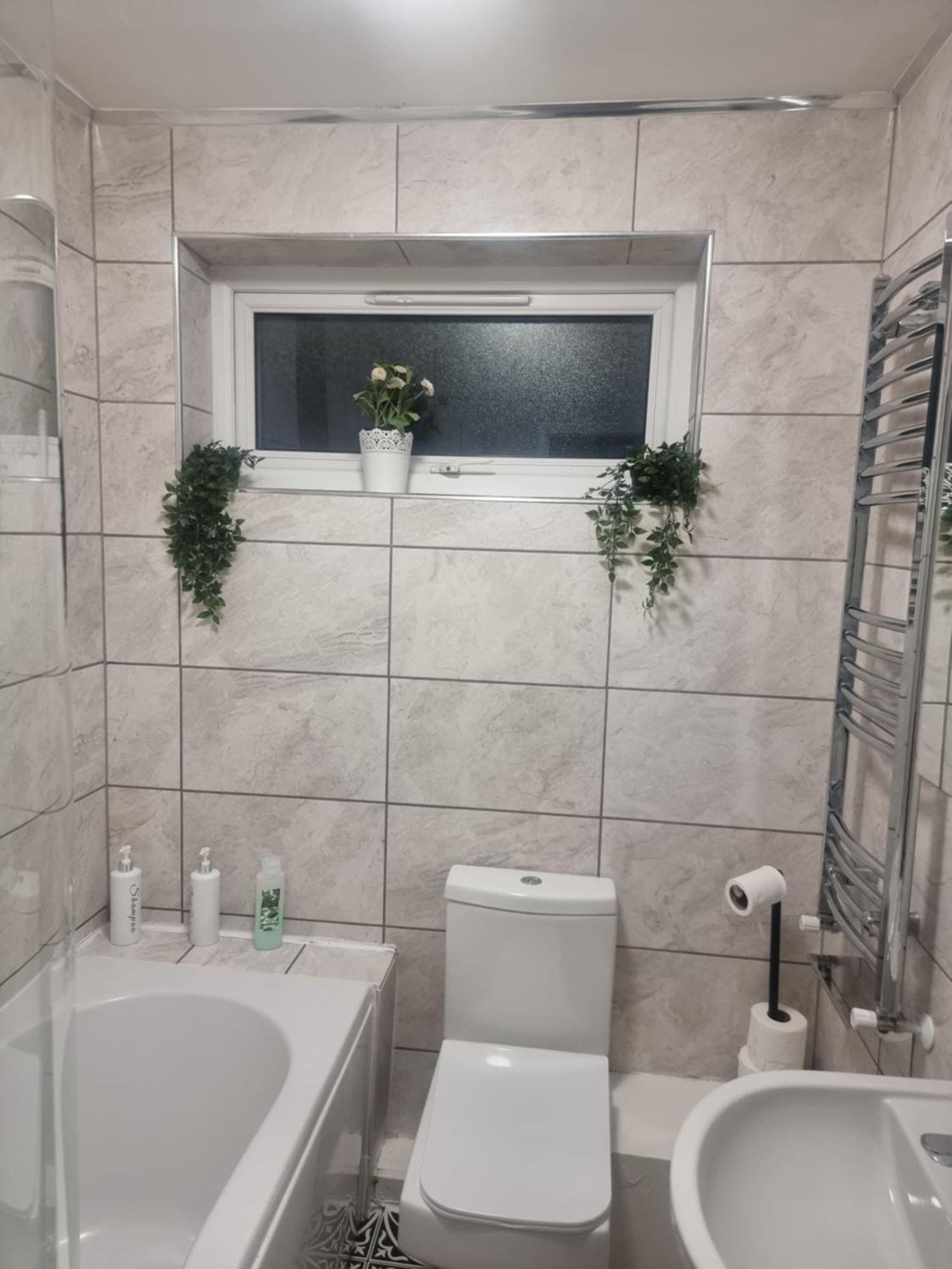 Spacious House In Central Manchester Esterno foto